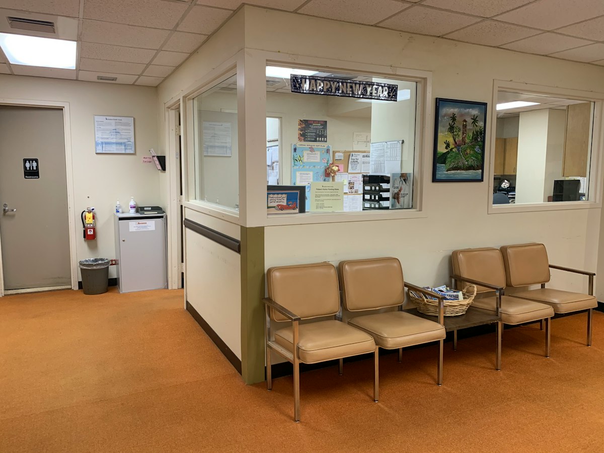 How HMS Automation Reduces Patient Wait Times and Front-Desk Workload in Indian Hospitals